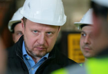 Губернатор Виктор Томенко посетил предприятие «Комплекс Агро» — одно из ведущих в России по производству сельхозтехники