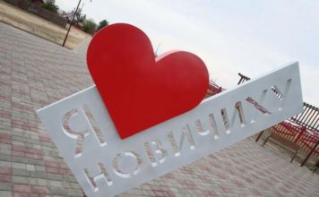 Губернатор Томенко проконтролировал, как в Новичихе ликвидировали последствия урагана