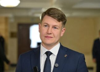 С Днем России!